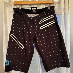 100% Airmatic Mountain Bike Riding Shorts Women’s Med Black Stretch Mesh Vent